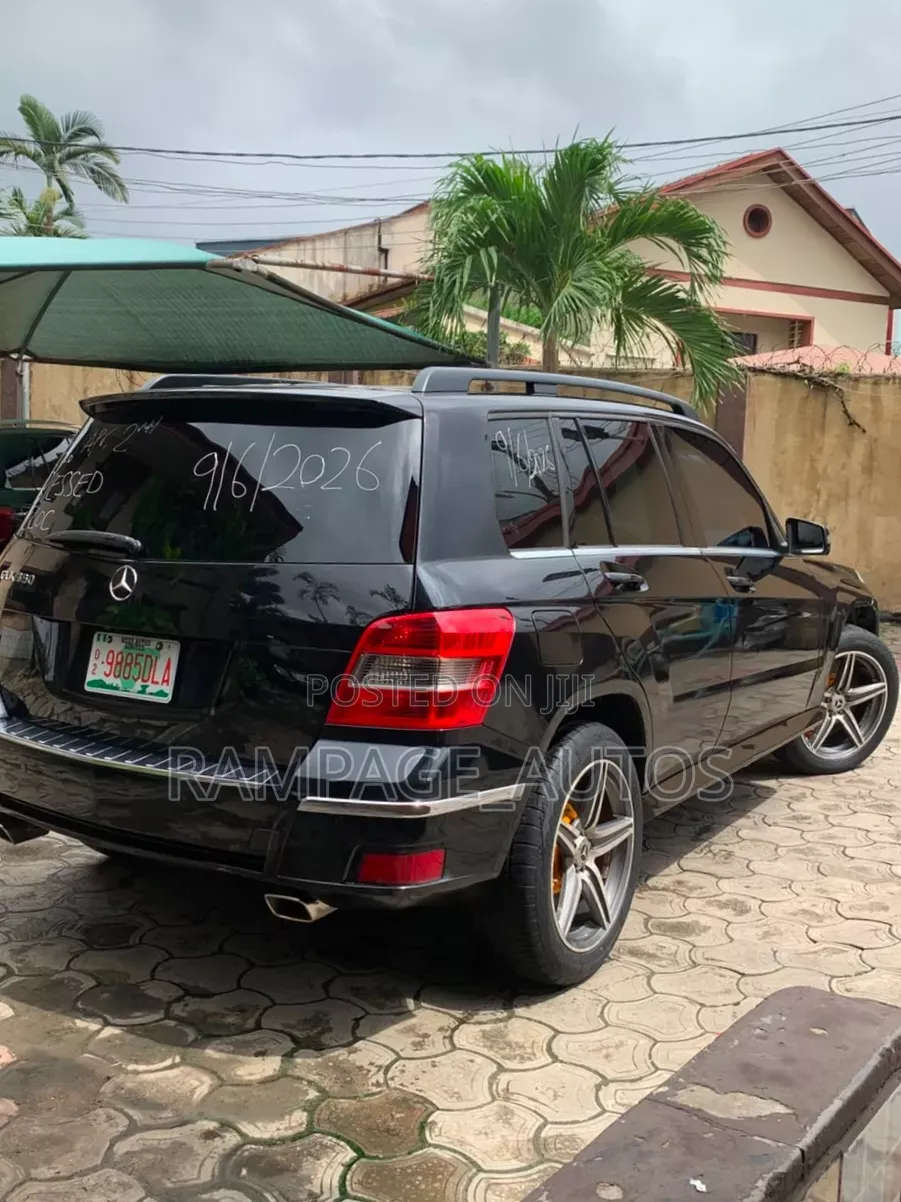 Mercedes-Benz GLK-Class 2011 Black