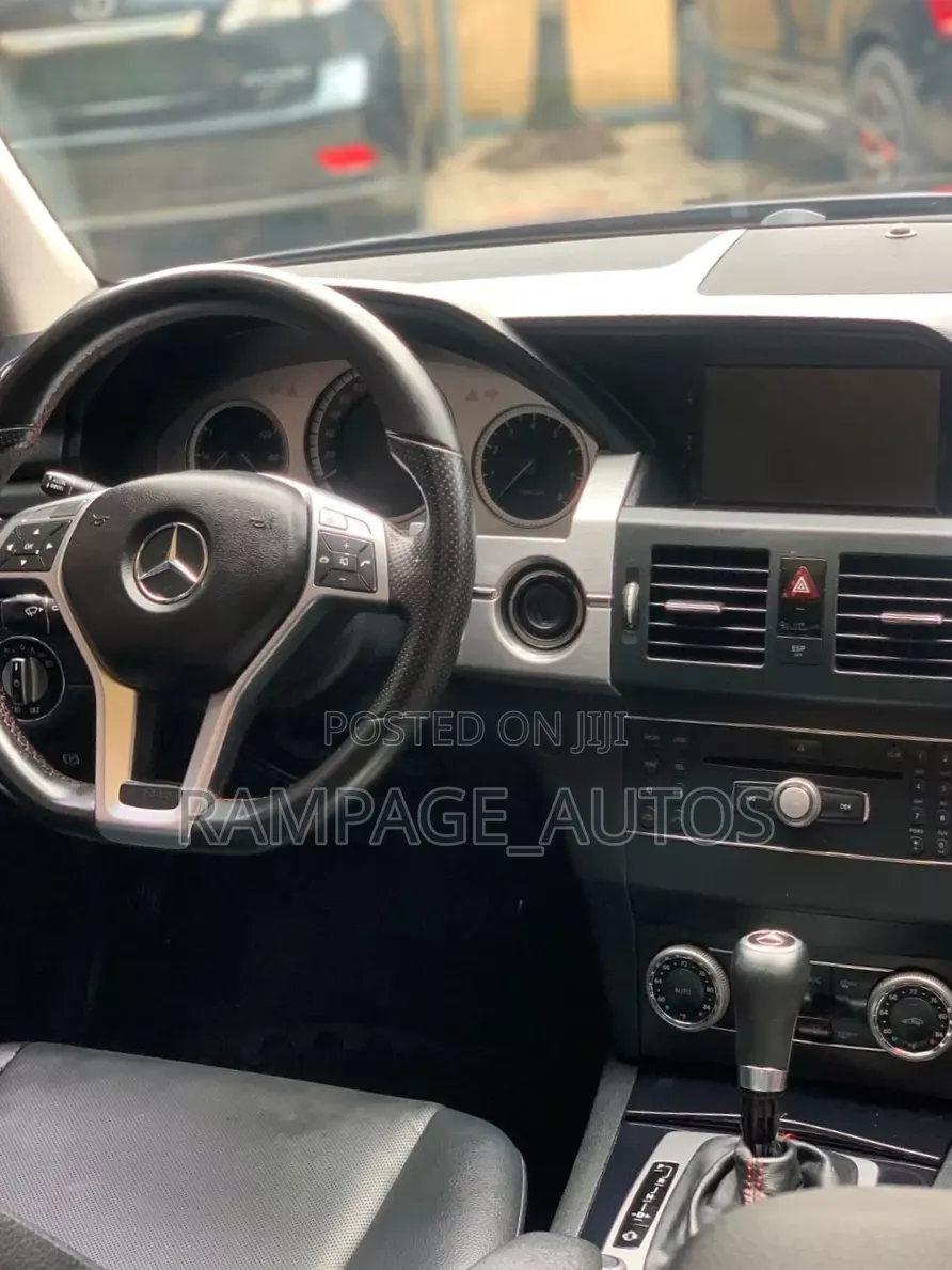 Mercedes-Benz GLK-Class 2011 Black