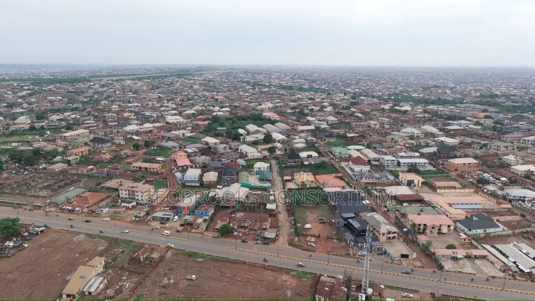 Prime 6-Acre Commercial Property With Warehouses – Old-Ife Rd.