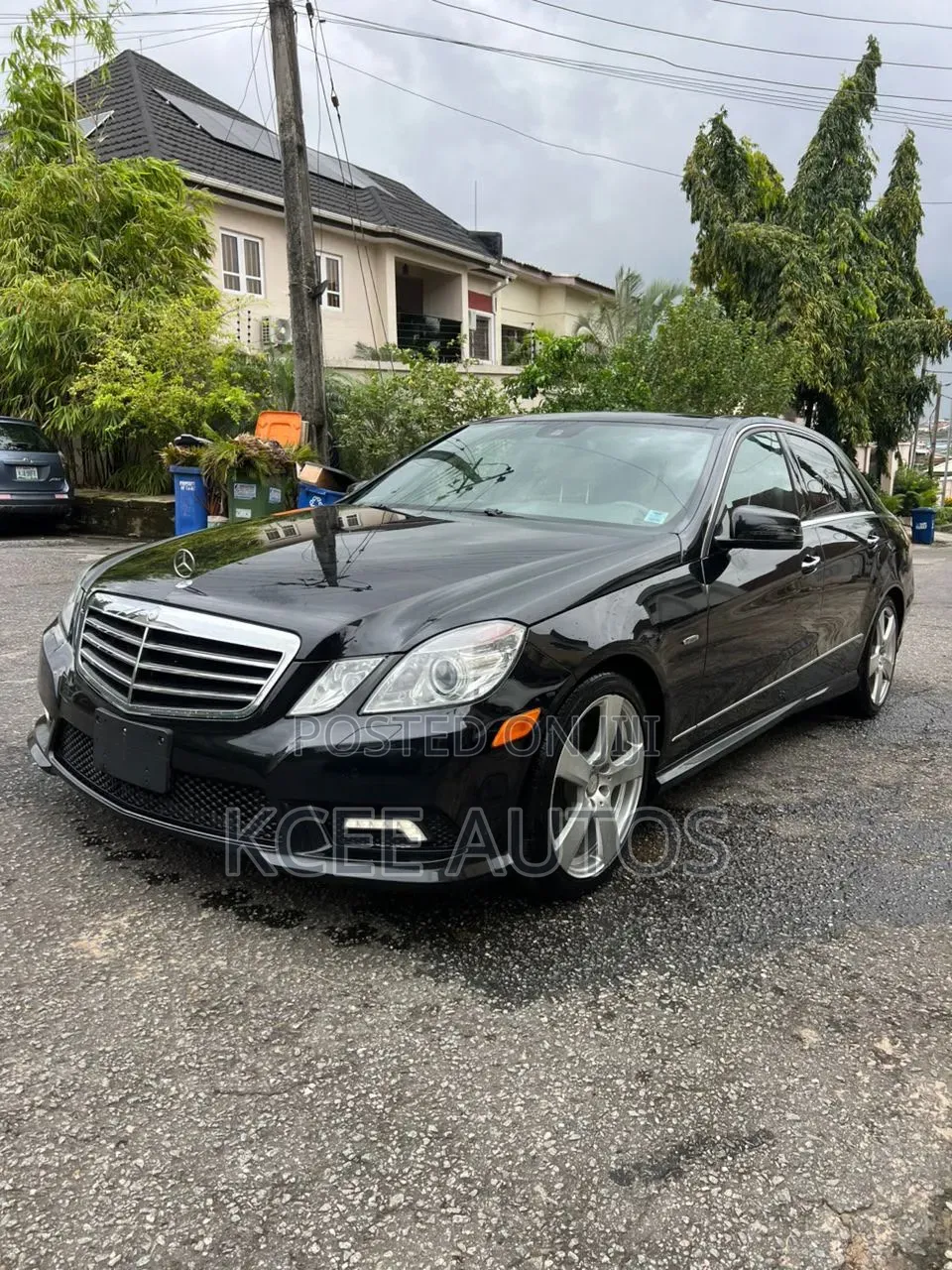 Mercedes-Benz E350 2012 Black