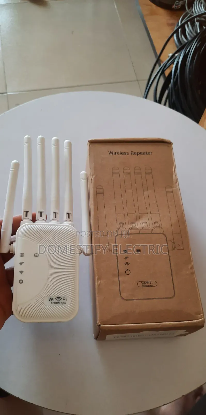 1200mbps Wi-Fi Repeater(Ac1200). Dual Band Wireless Repeater