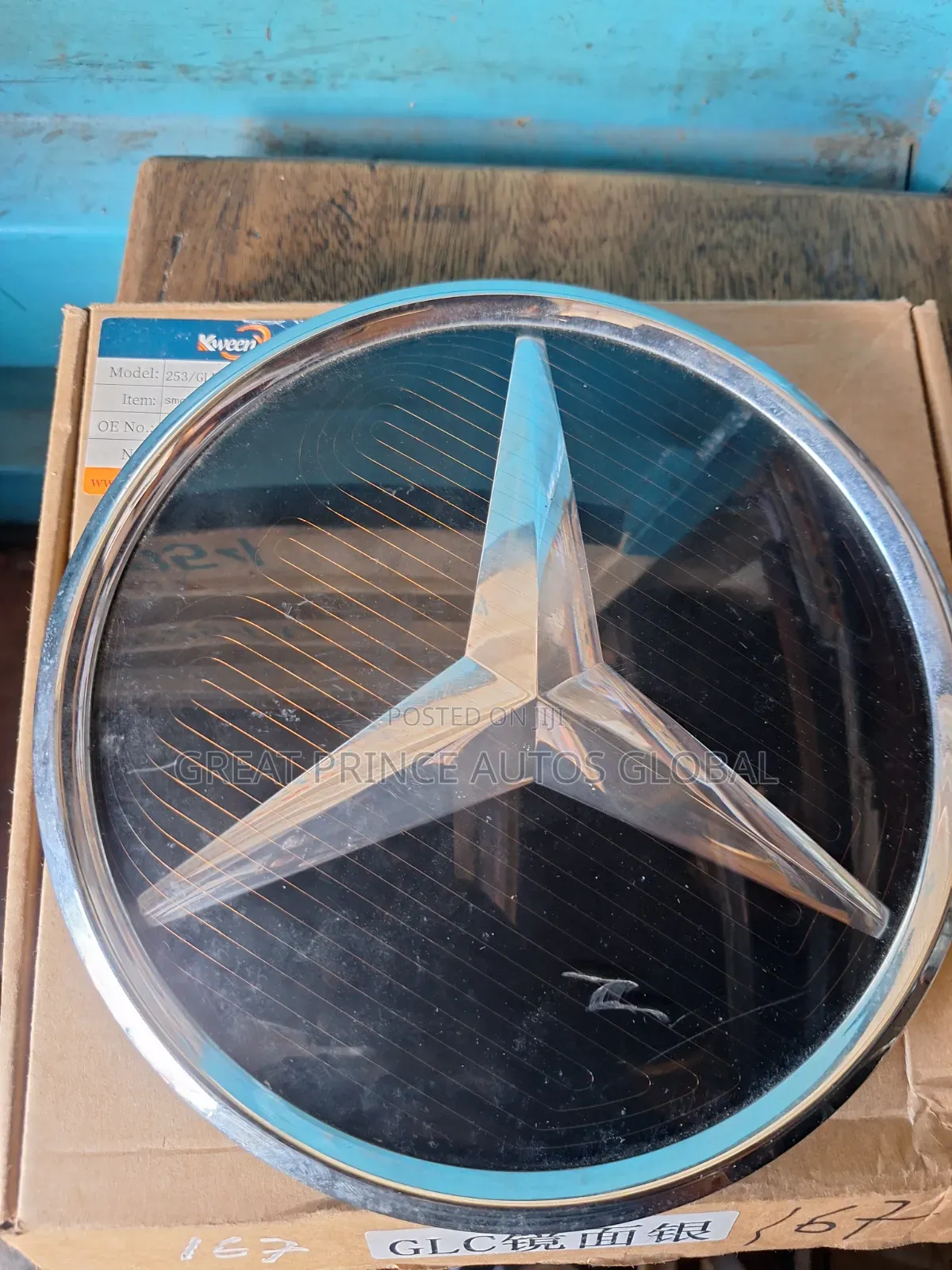 Front Grill Logo With Sensor Gle 167 2020/2021