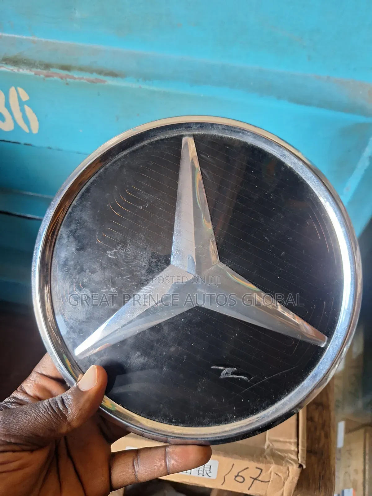Front Grill Logo With Sensor Gle 167 2020/2021