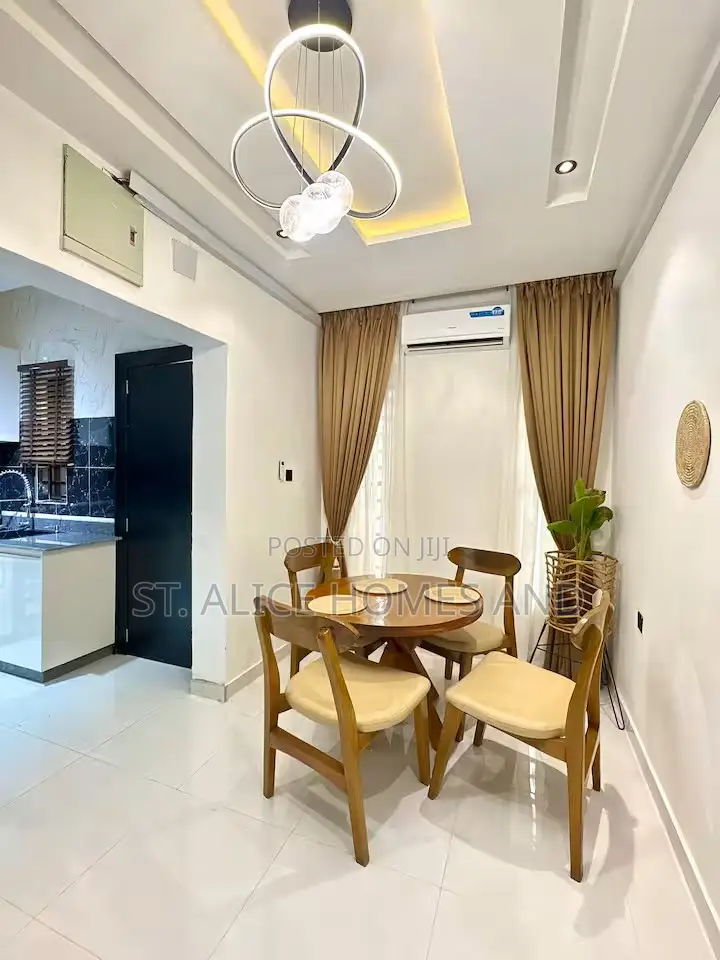 Oaksvale 3 Bedroom Afro Modern Duplex Apartment