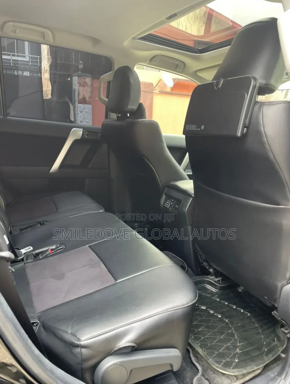 Toyota Land Cruiser Prado 2021 Black