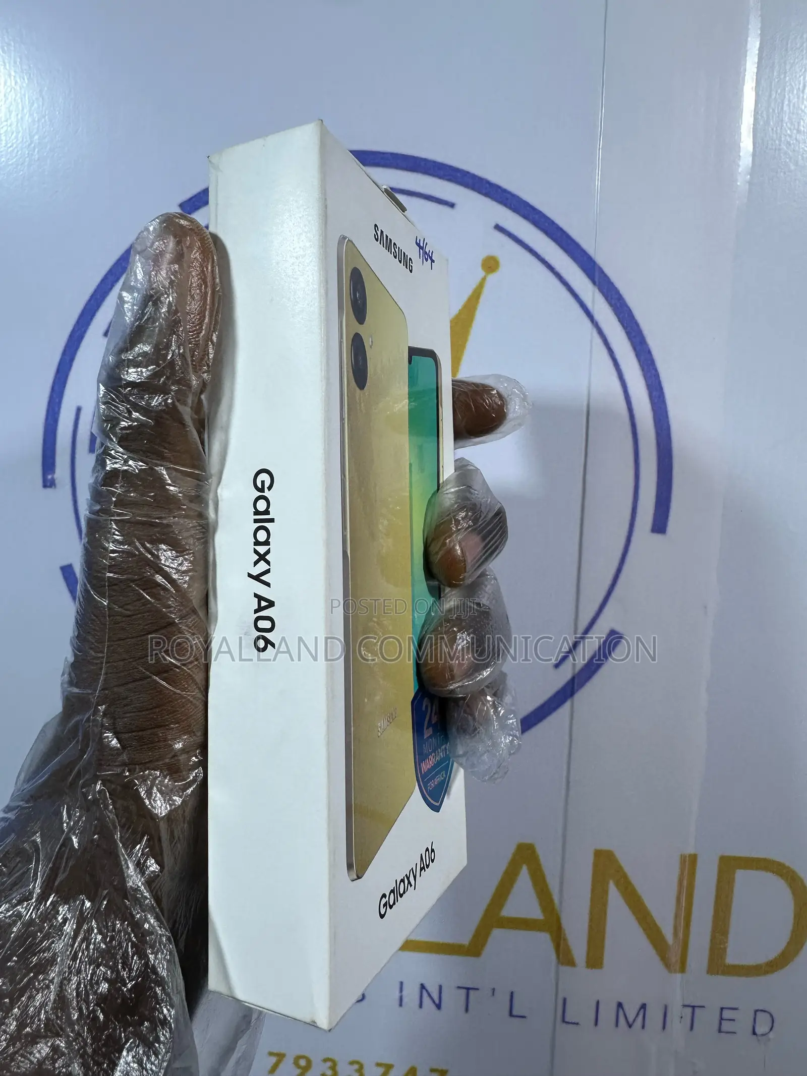 New Samsung Galaxy A06 64 GB Gold