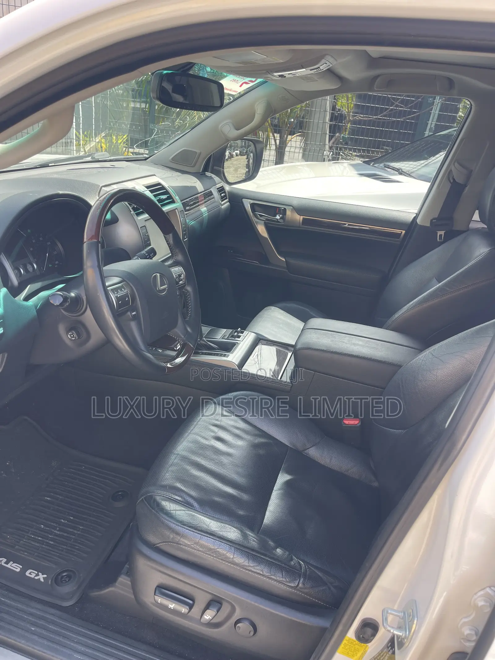 Lexus GX 460 Luxury 2015 White