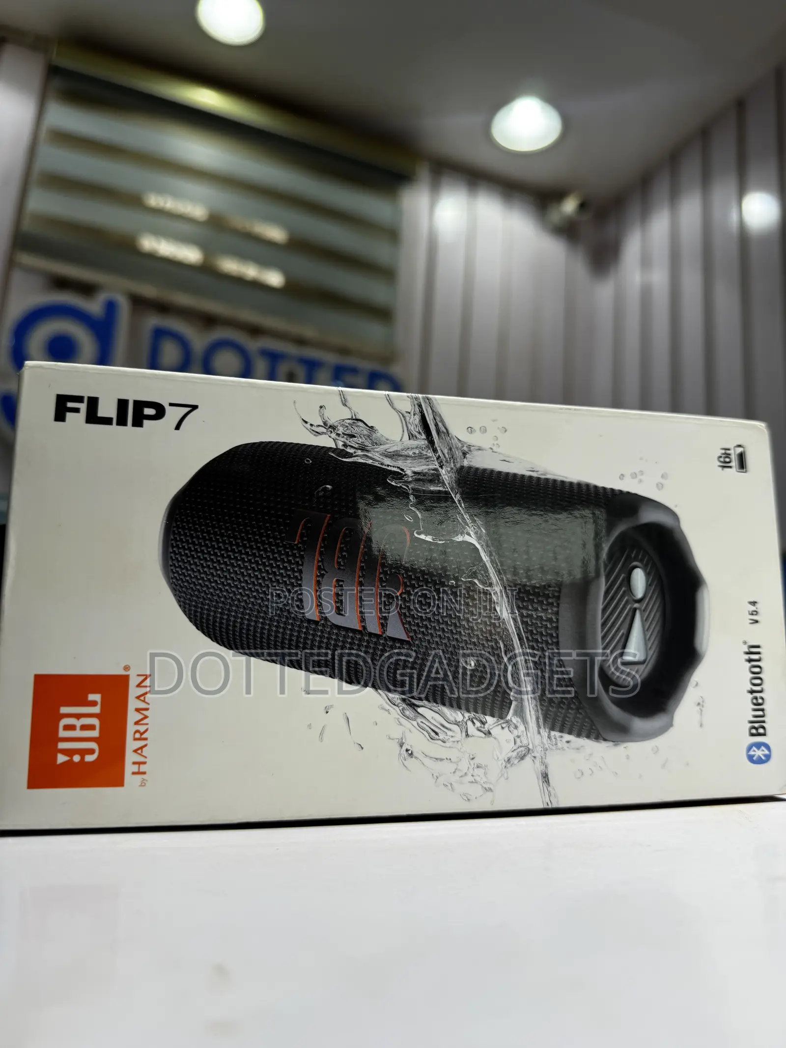 JBL Flip 7 — Ultra-Portable Audio