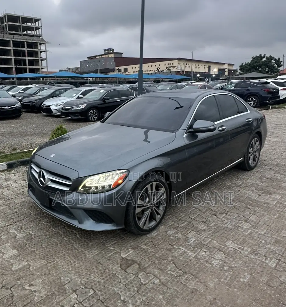 Mercedes-Benz C300 2019 Gray