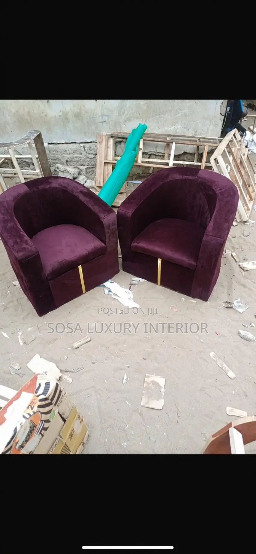 Comfortable Wine Bucket Chair