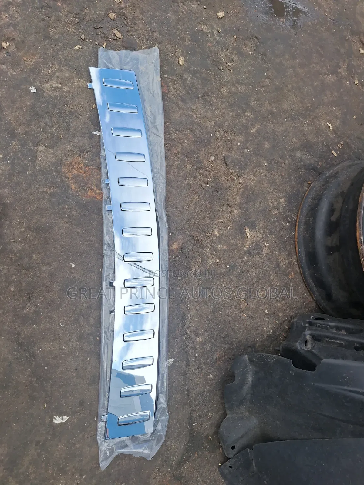 Back Bumper Up Chrome Gle