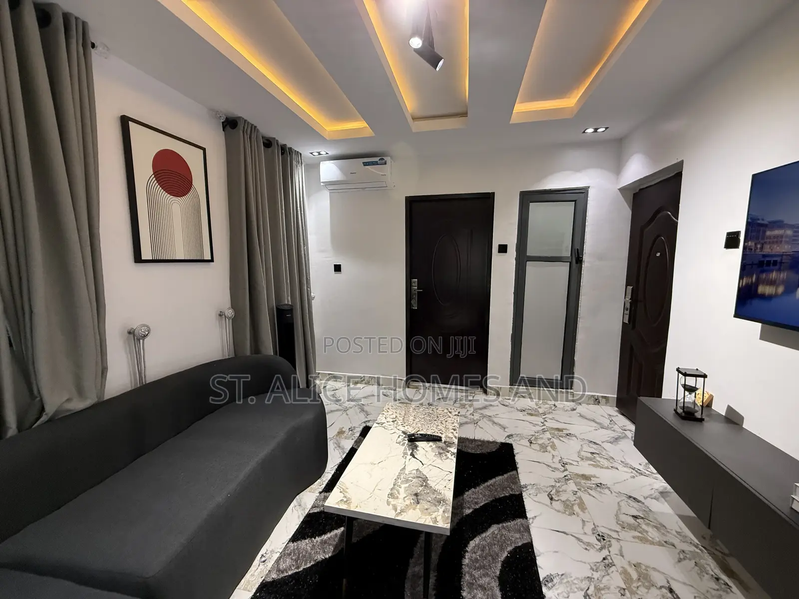 L&L The Crest Lovely Olive One Bedroom Apartment