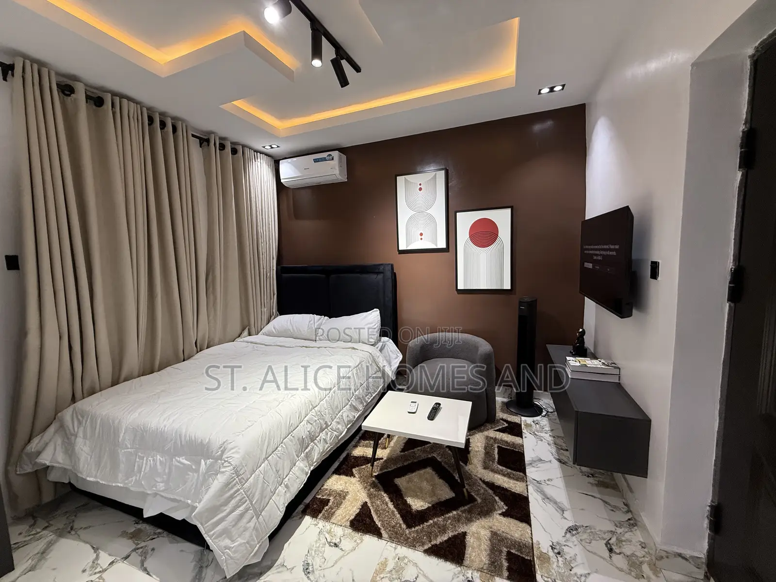 L&L The Crest Lovely Maple Studio Apartment