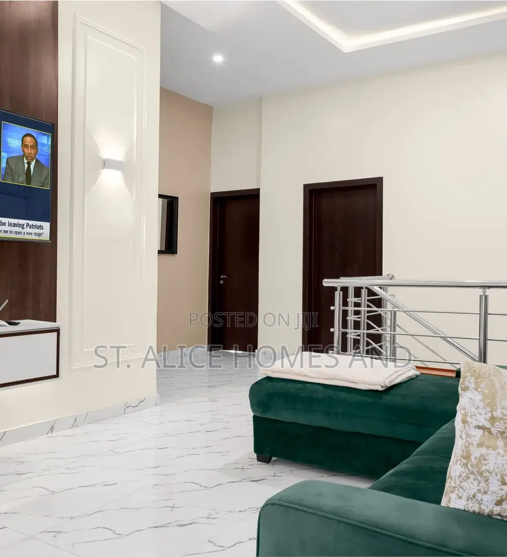 Urban Pace Three Bedroom Apartment