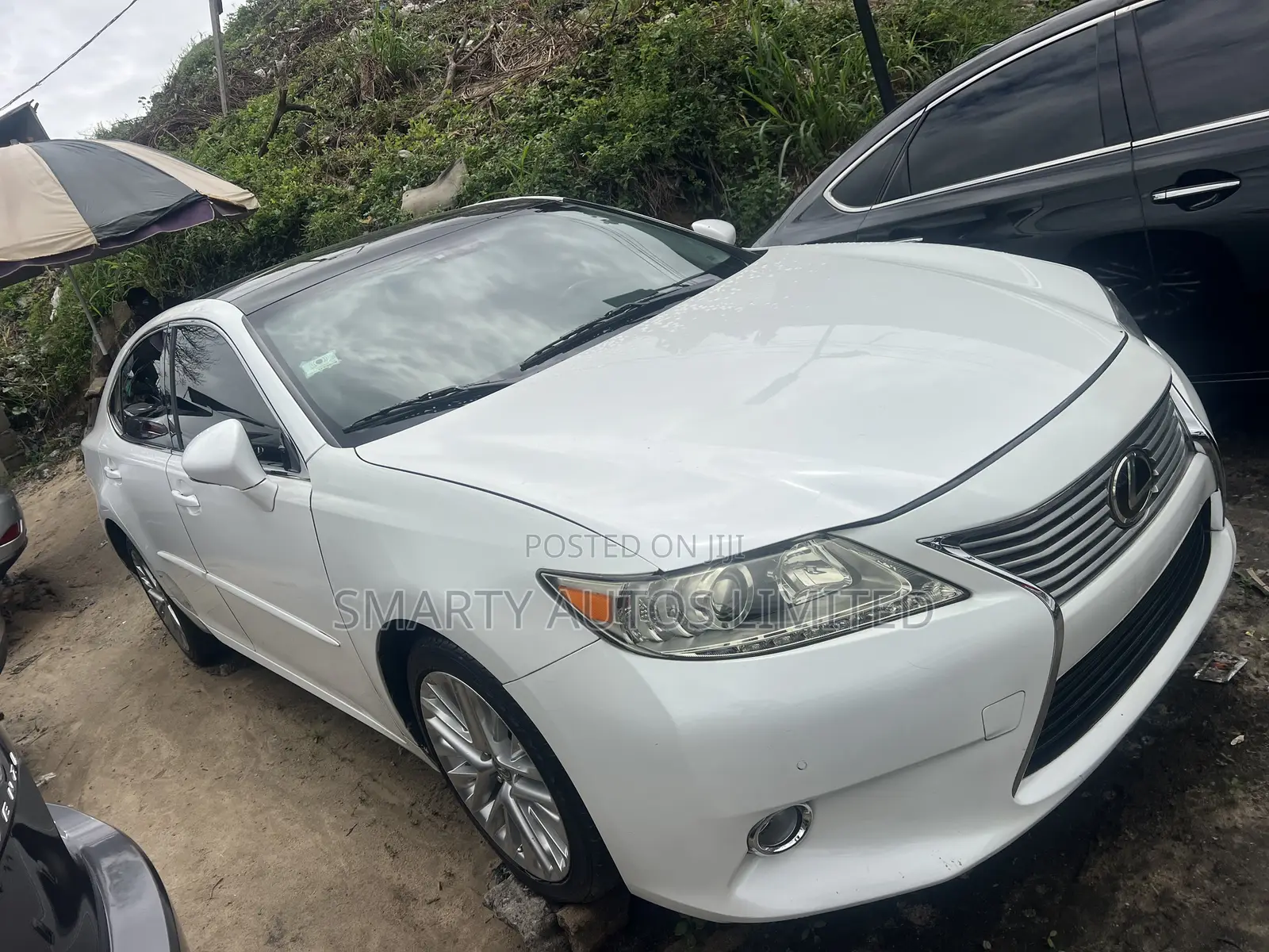 Lexus ES 350 FWD 2015 White