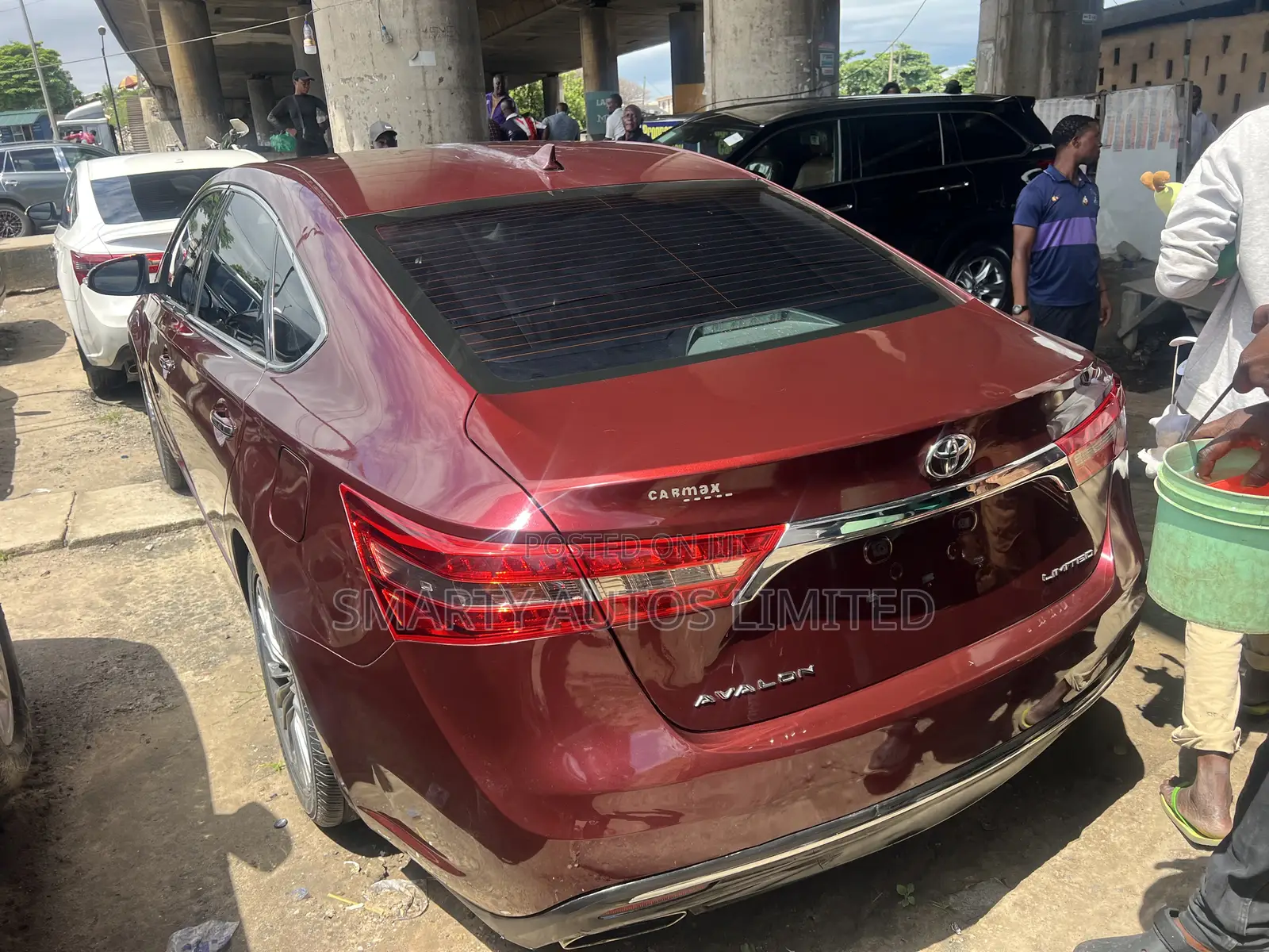 Toyota Avalon Limited Sedan FWD (3.5L 6cyl 6A) 2017 Red