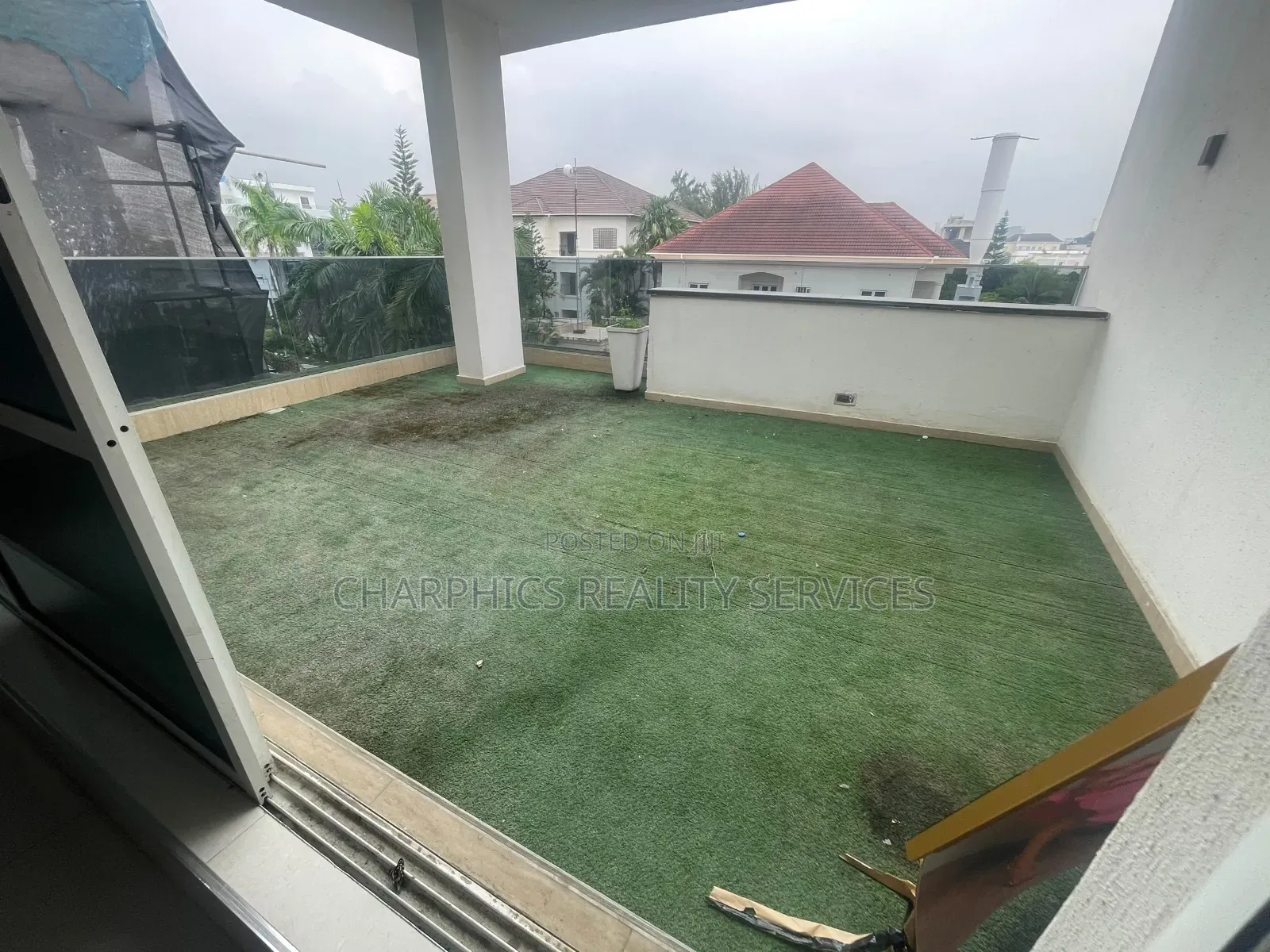 5bdrm Duplex in Banana Island for rent