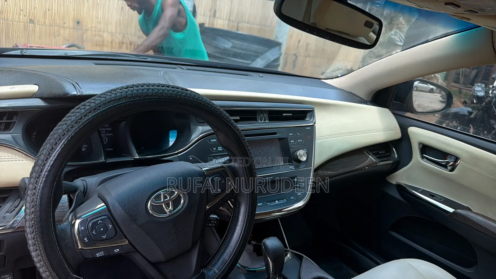 Toyota Avalon XLE Sedar FWD (3.5L 6cyl 6A) 2013 Burgundy