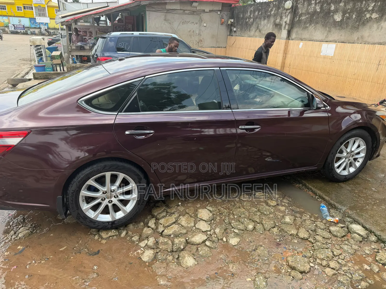 Toyota Avalon XLE Sedar FWD (3.5L 6cyl 6A) 2013 Burgundy
