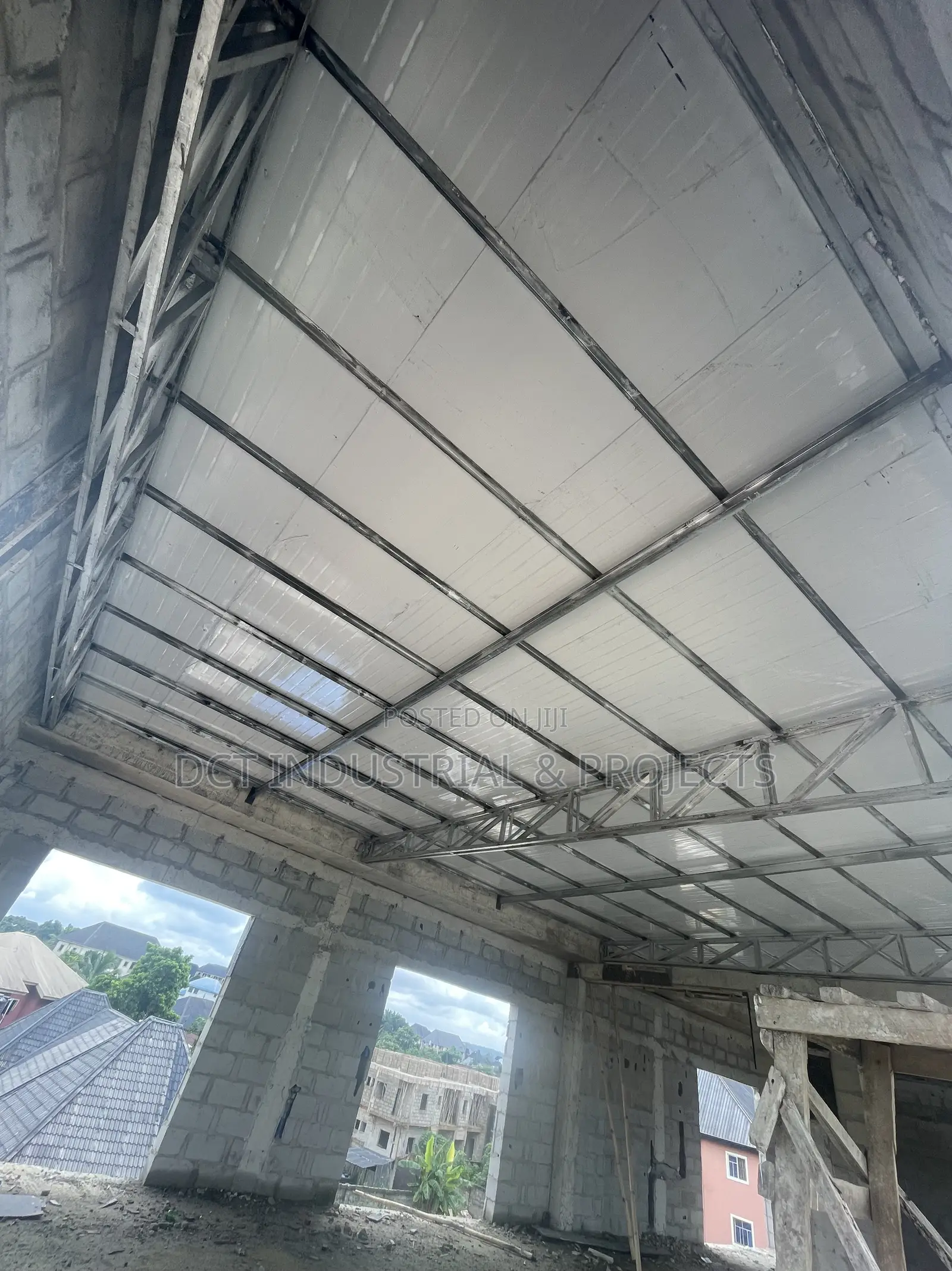 Sandwich Panel Roof Installation / Sun Resistance