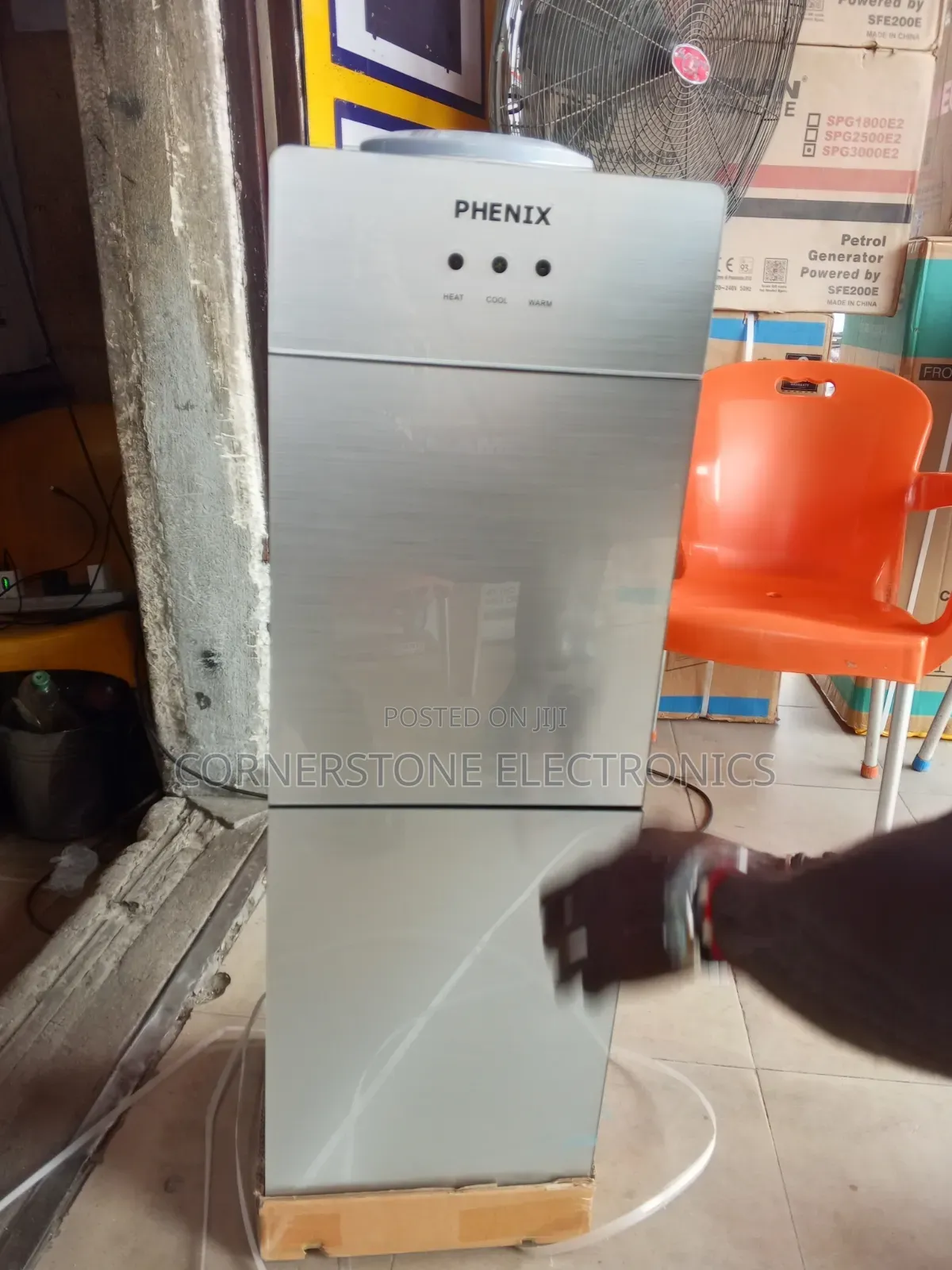 Phenix Hot and Cold Water Diapers With Fridge