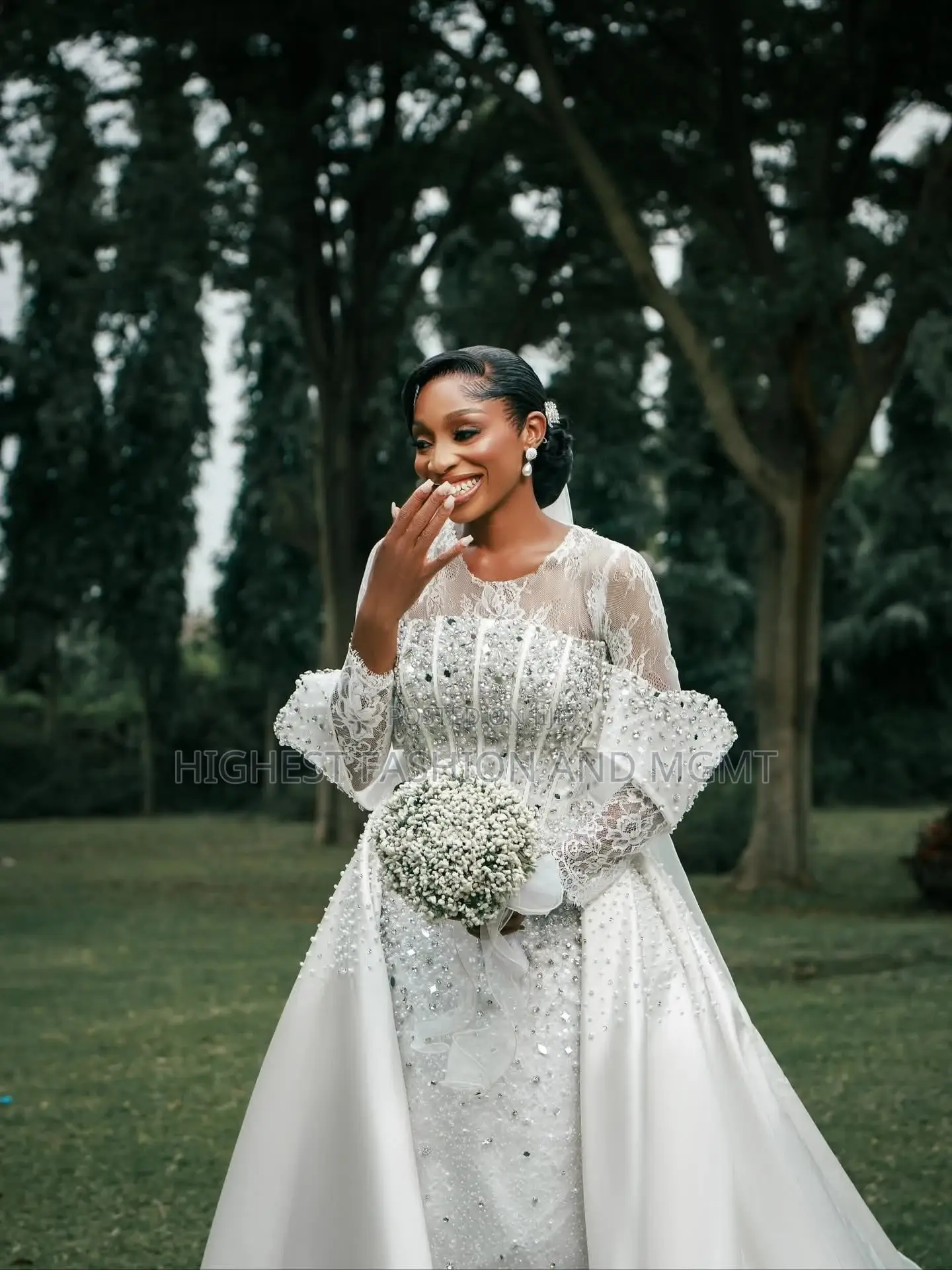Haute Couture White Architectural Collar Lace Mermaid Bridal Gown