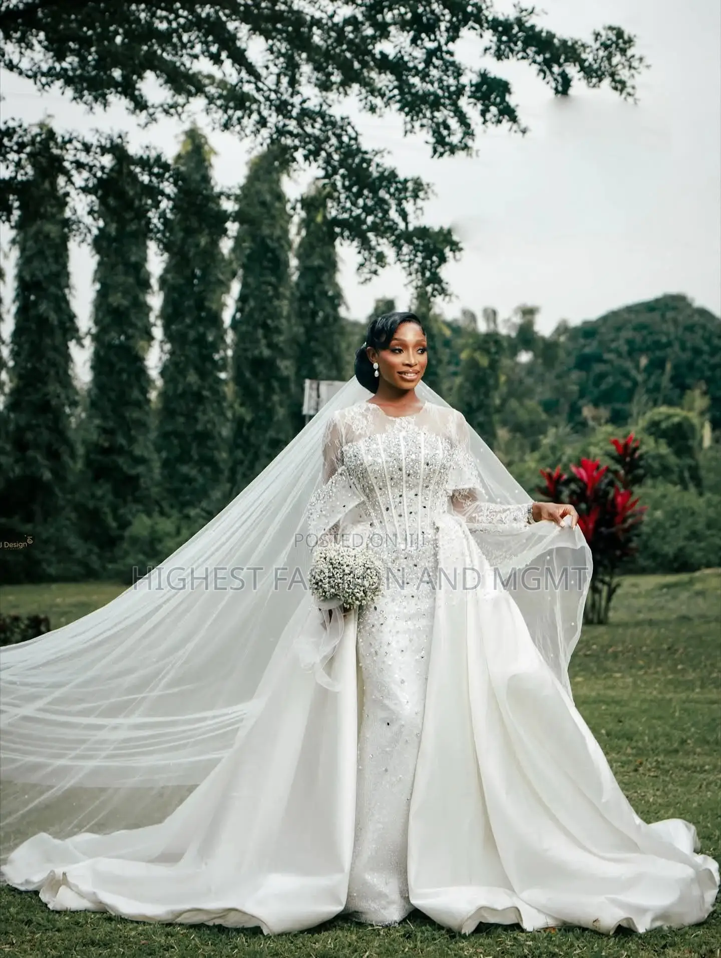 Haute Couture White Architectural Collar Lace Mermaid Bridal Gown
