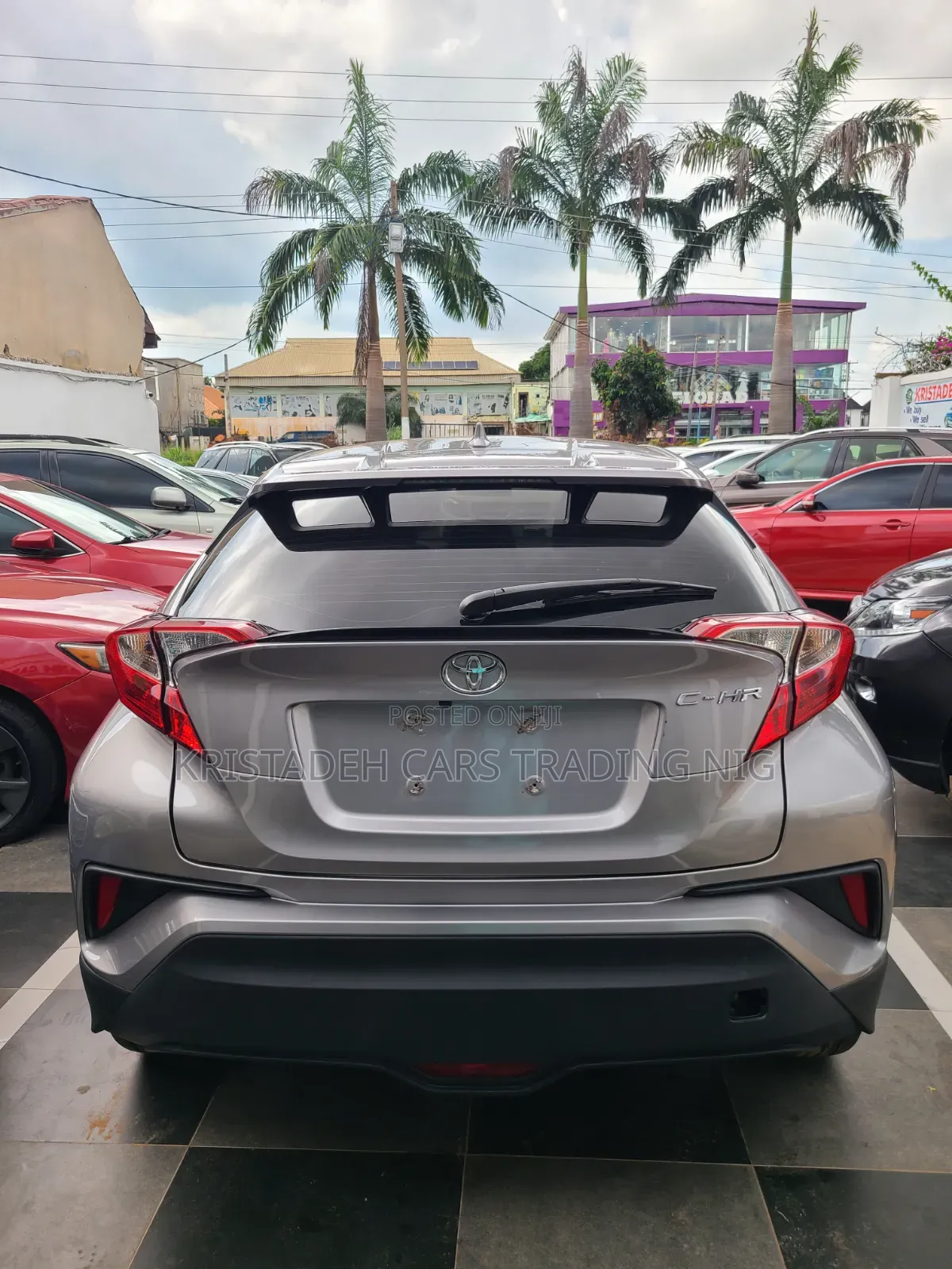 Toyota C-HR 2024 Silver