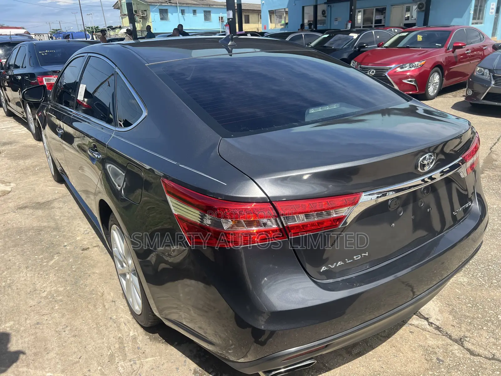 Toyota Avalon Limited 4dr Sedan (3.5L 6cyl 6A) 2015 Gray