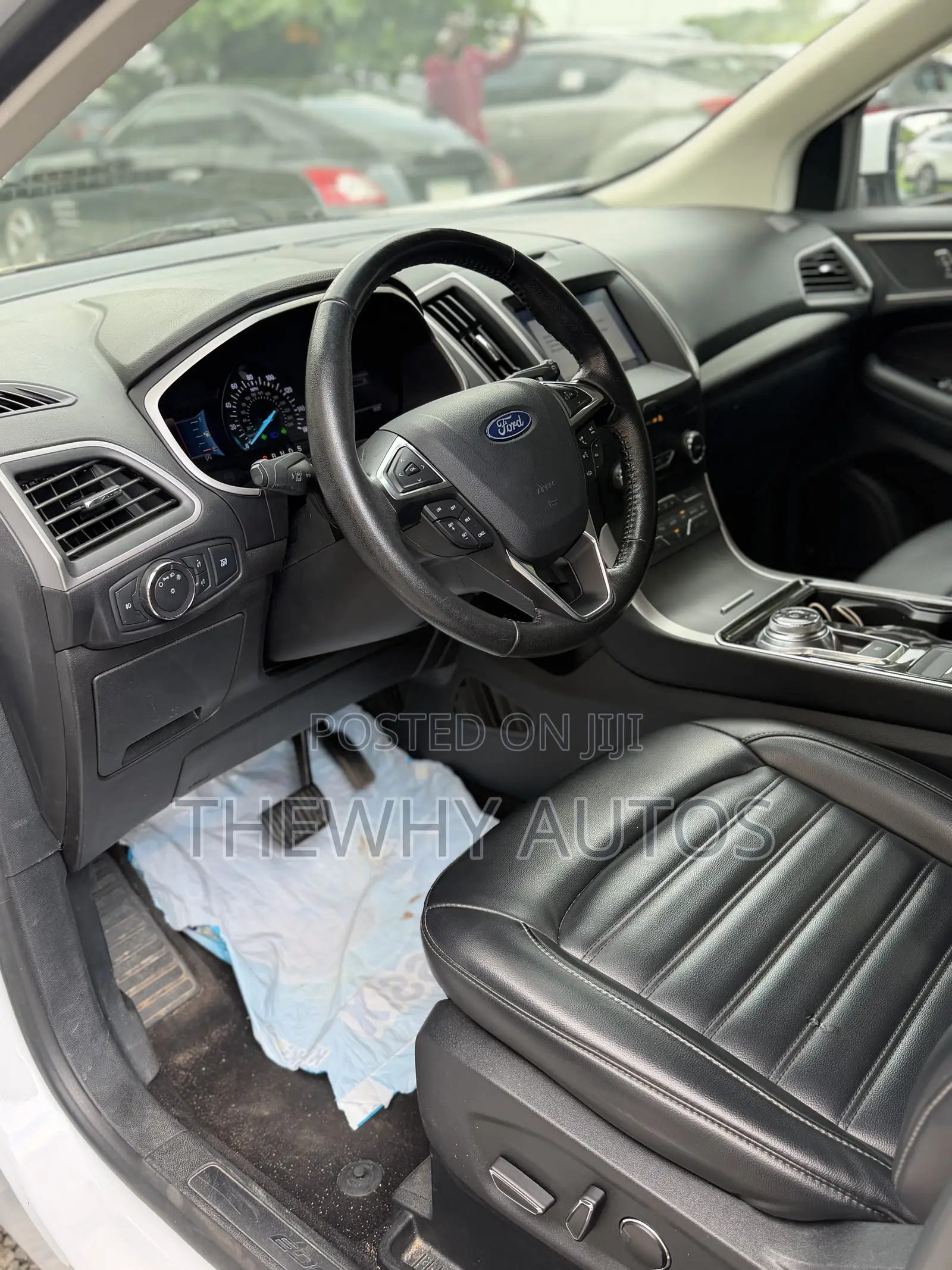 Ford Edge Titanium FWD 2019 White