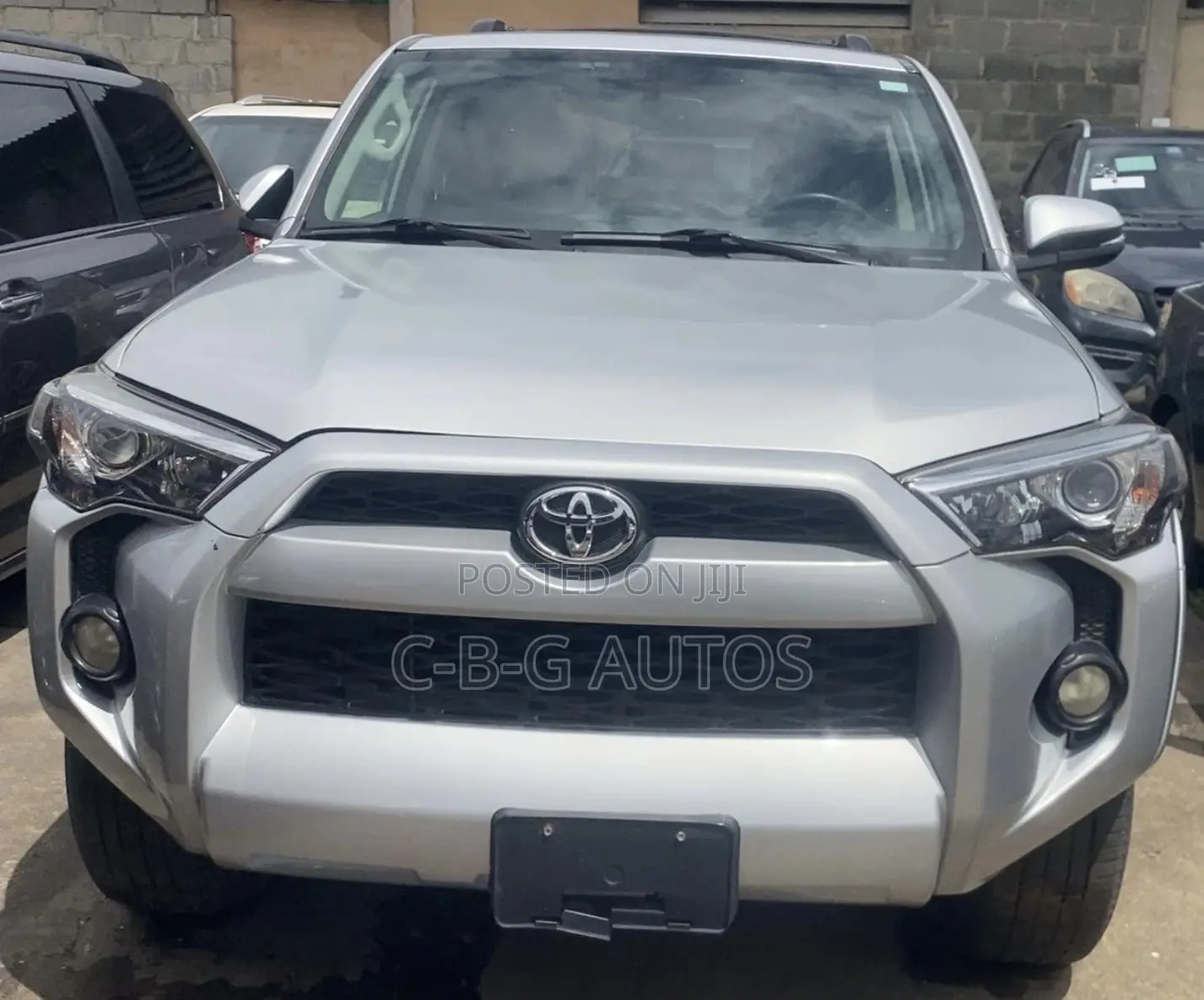 Toyota 4-Runner SR5 4x2 2019 Silver