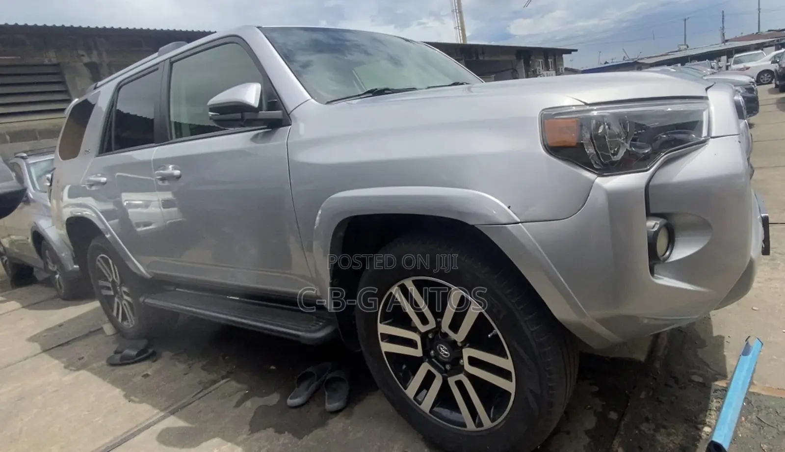 Toyota 4-Runner SR5 4x2 2019 Silver