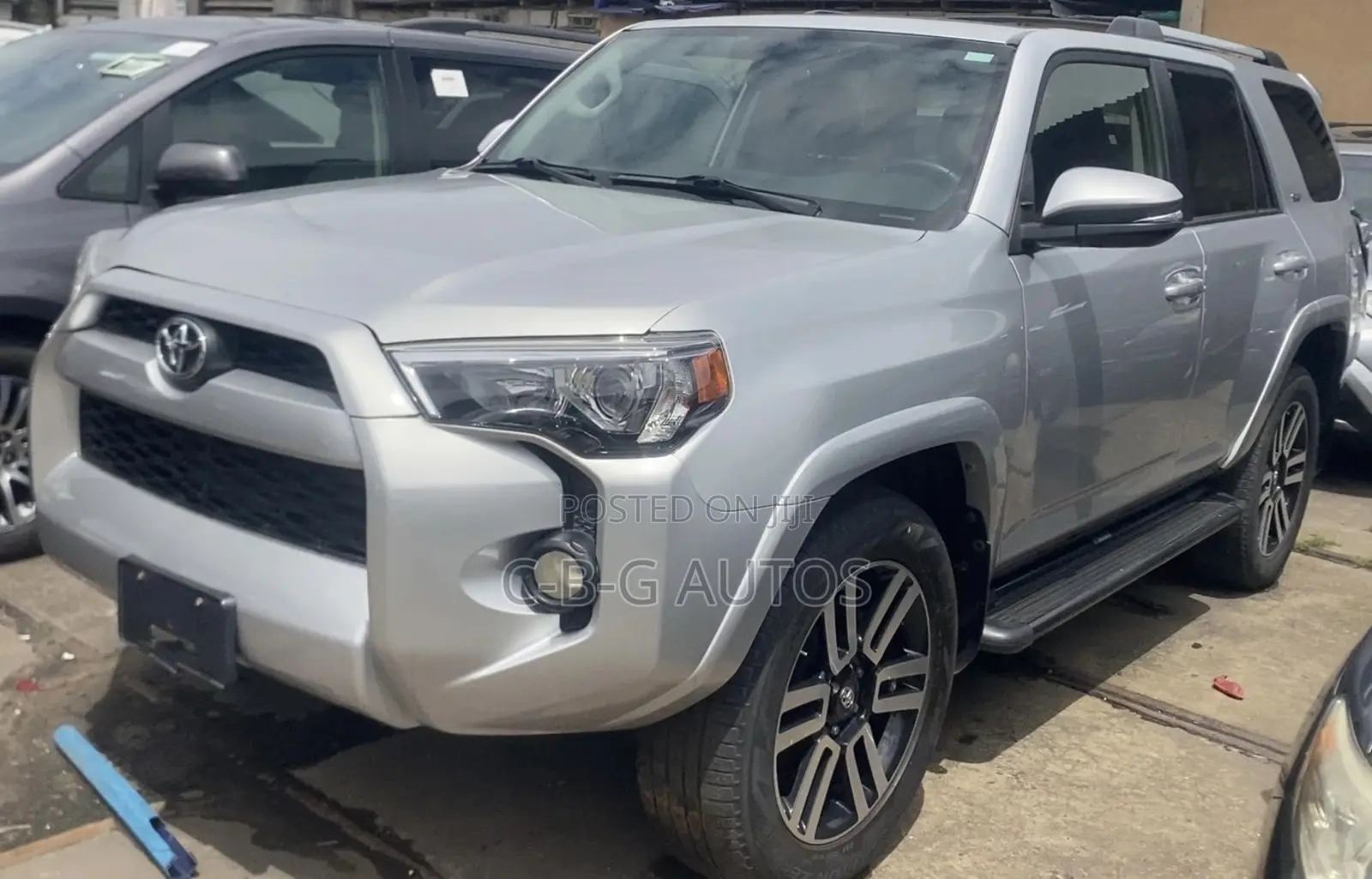 Toyota 4-Runner SR5 4x2 2019 Silver