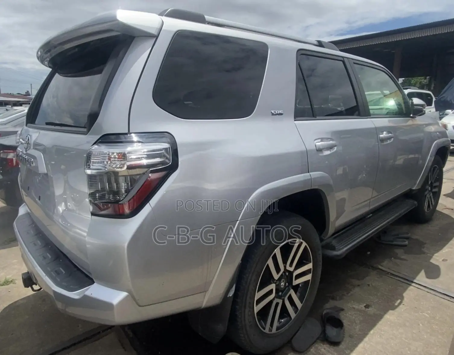 Toyota 4-Runner SR5 4x2 2019 Silver