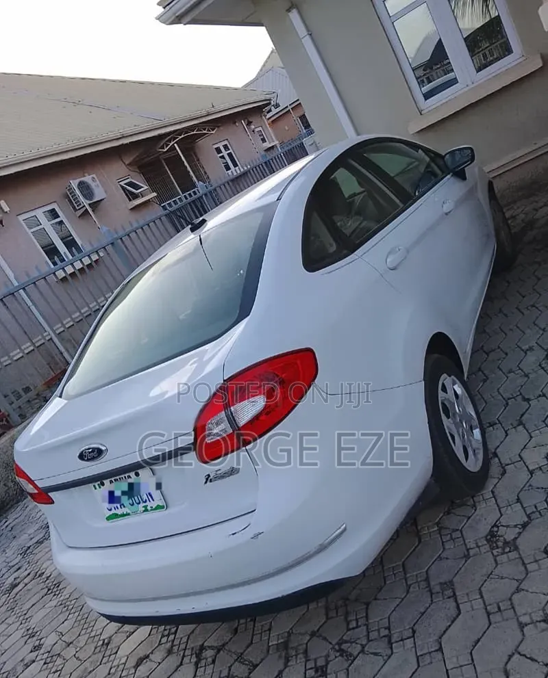 Ford Fiesta 2015 White