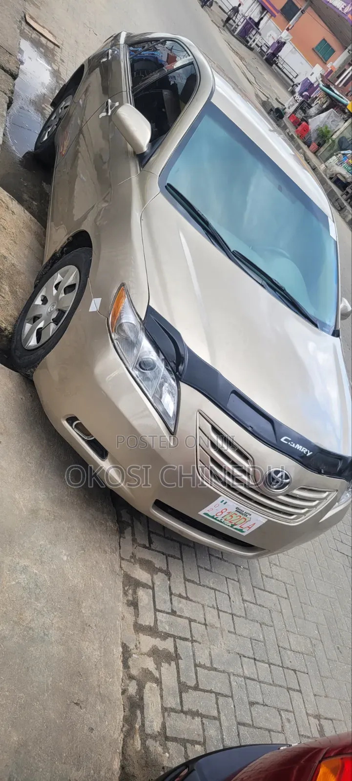 Toyota Camry 2008 Gold