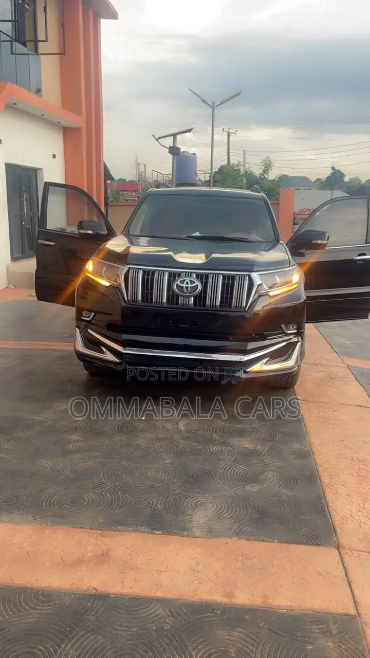 Toyota Land Cruiser Prado 2020 Black