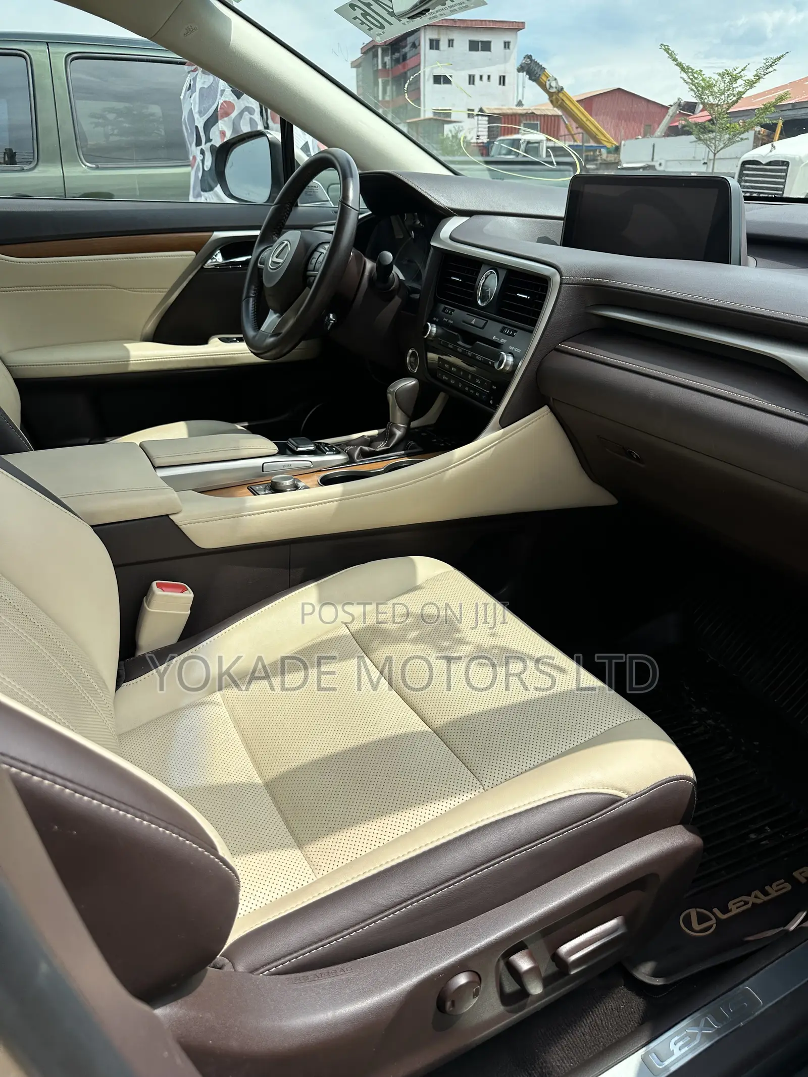 Lexus RX 350 FWD 2017 Gold