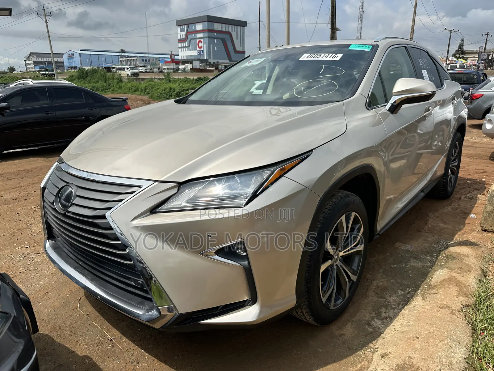 Lexus RX 350 FWD 2017 Gold