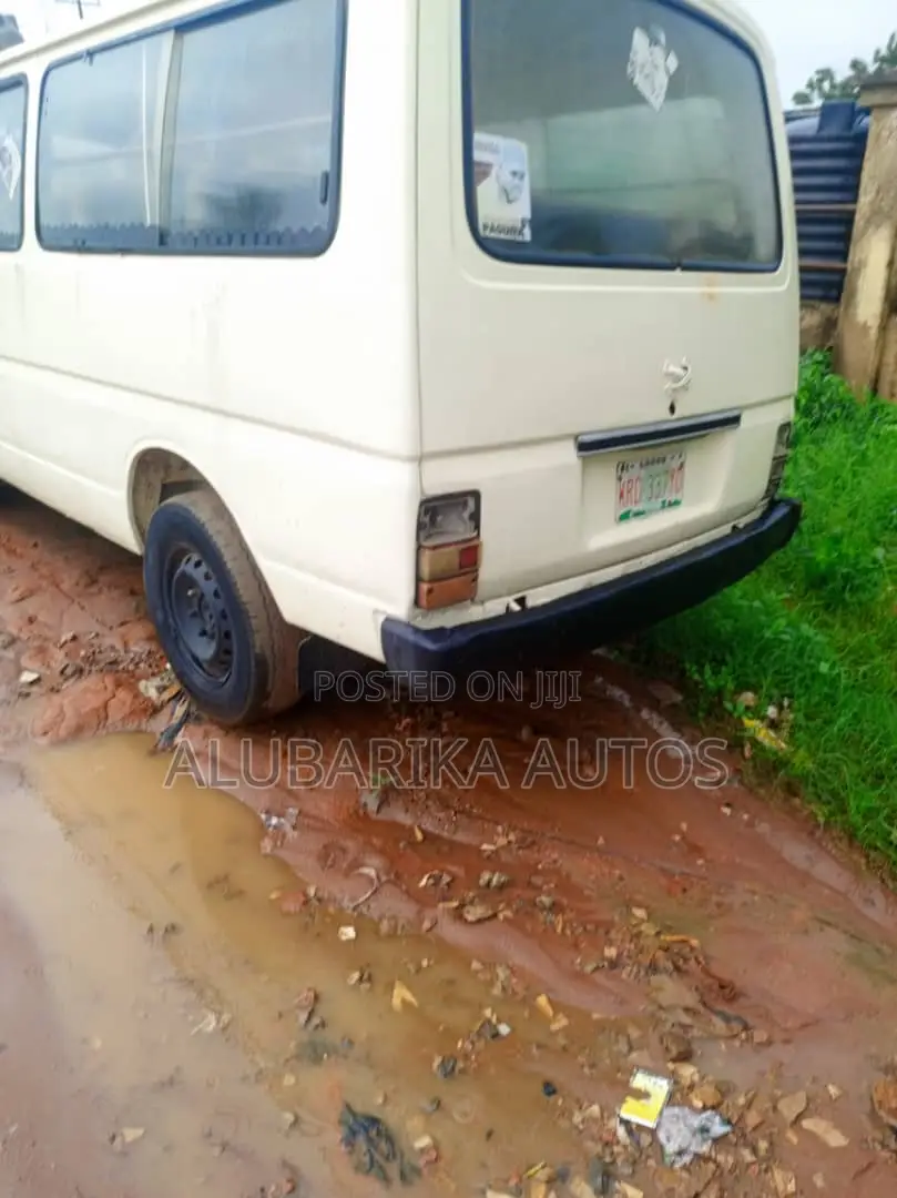Nissan Civilian 1991 Yellow