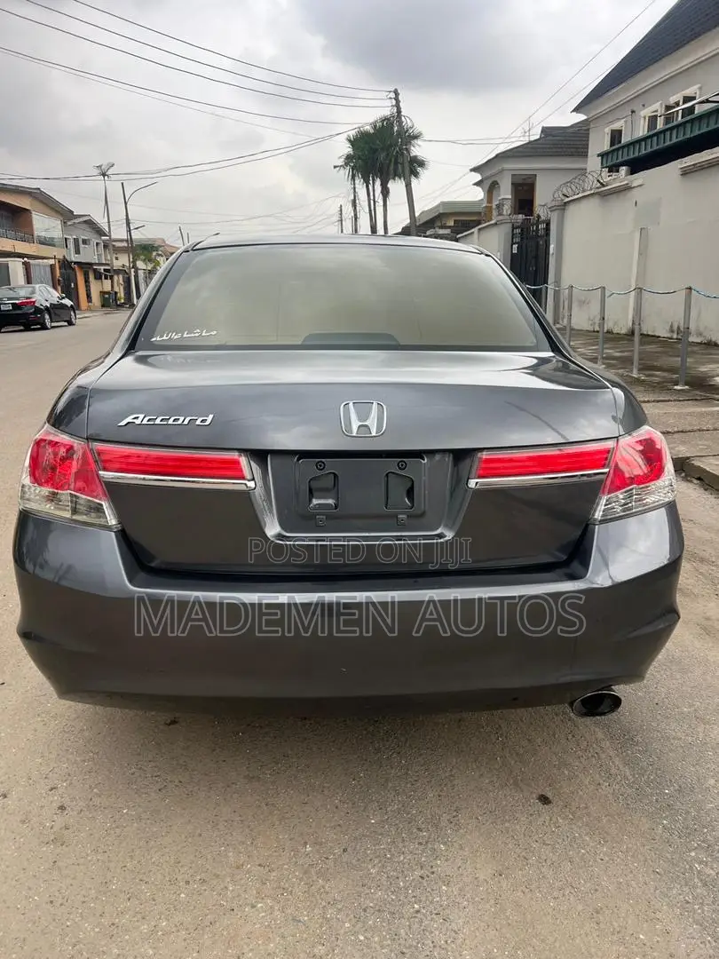 Honda Accord 2.0 Sedan Automatic 2012 Gray