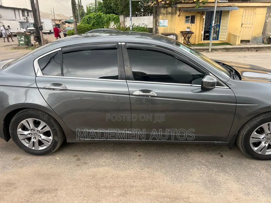Honda Accord 2.0 Sedan Automatic 2012 Gray