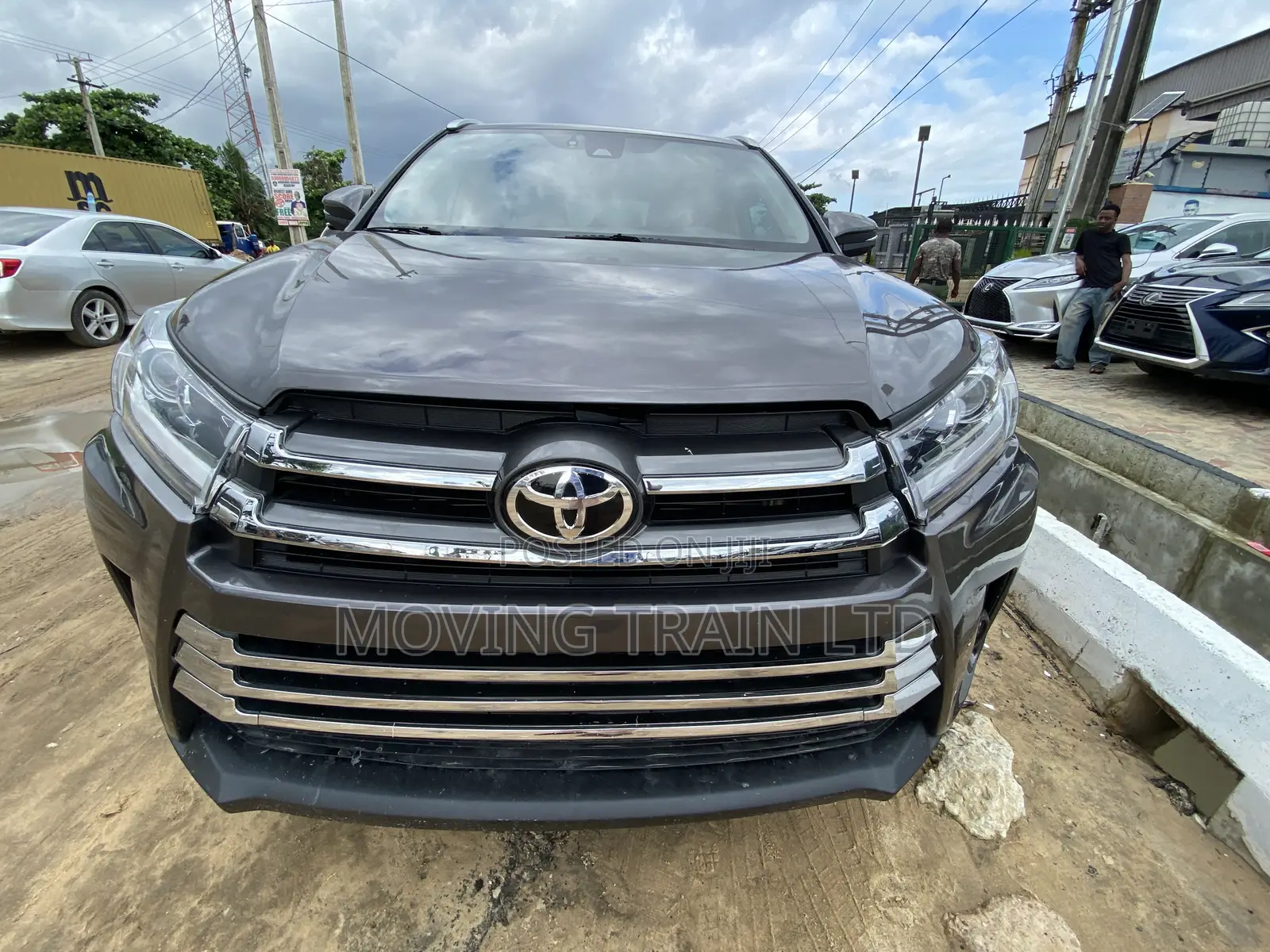 Toyota Highlander XLE 2019 Gray