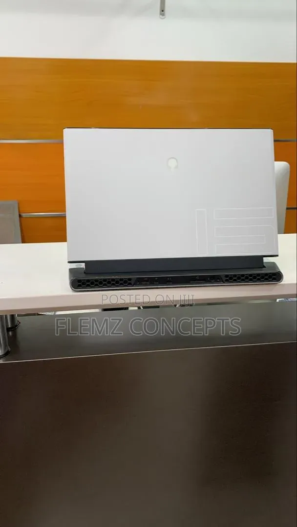 Laptop Dell Allenware M15 R5 32GB Intel Core i7 SSD 512GB
