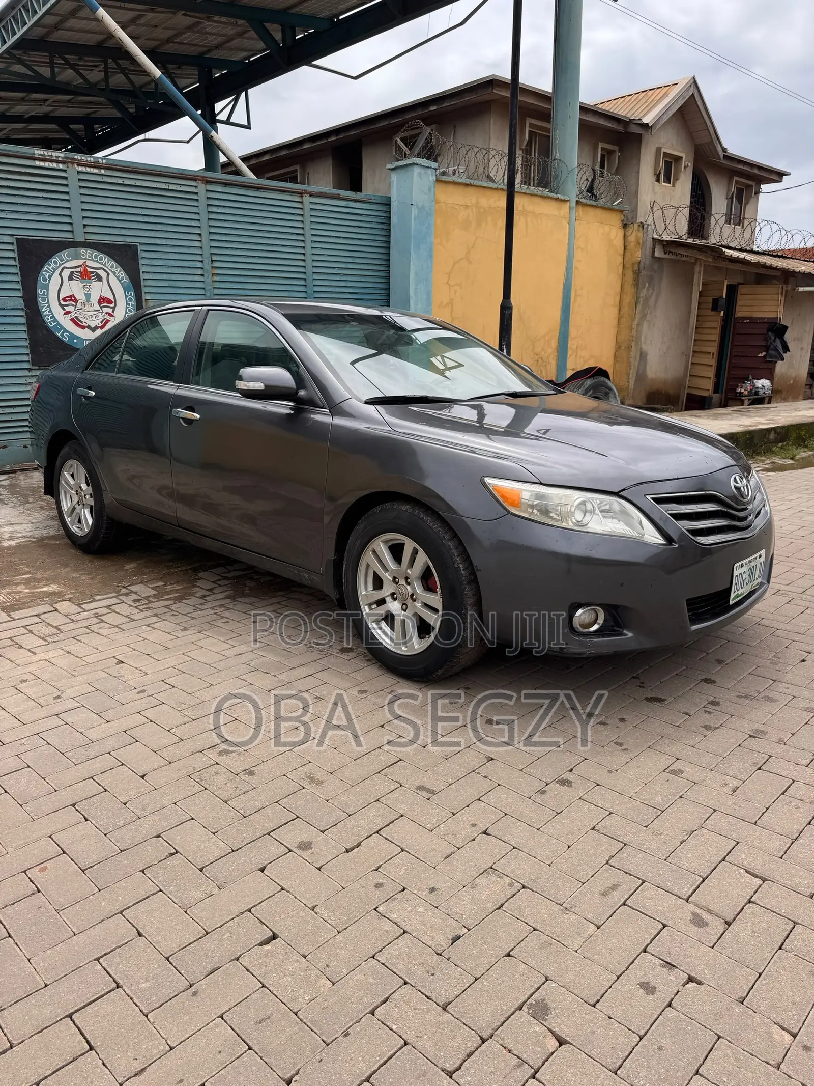 Toyota Camry 2010 Gray