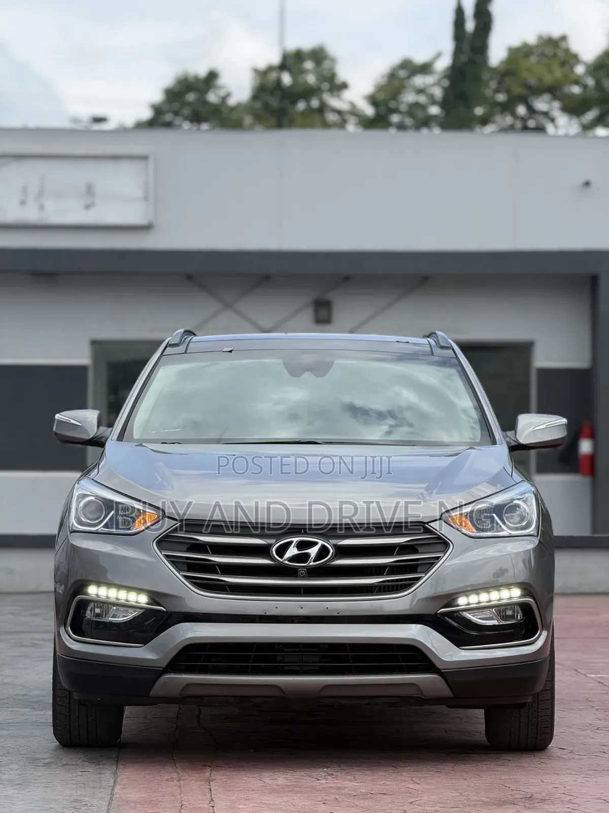 Hyundai Santa Fe SE AWD 2016 Gray