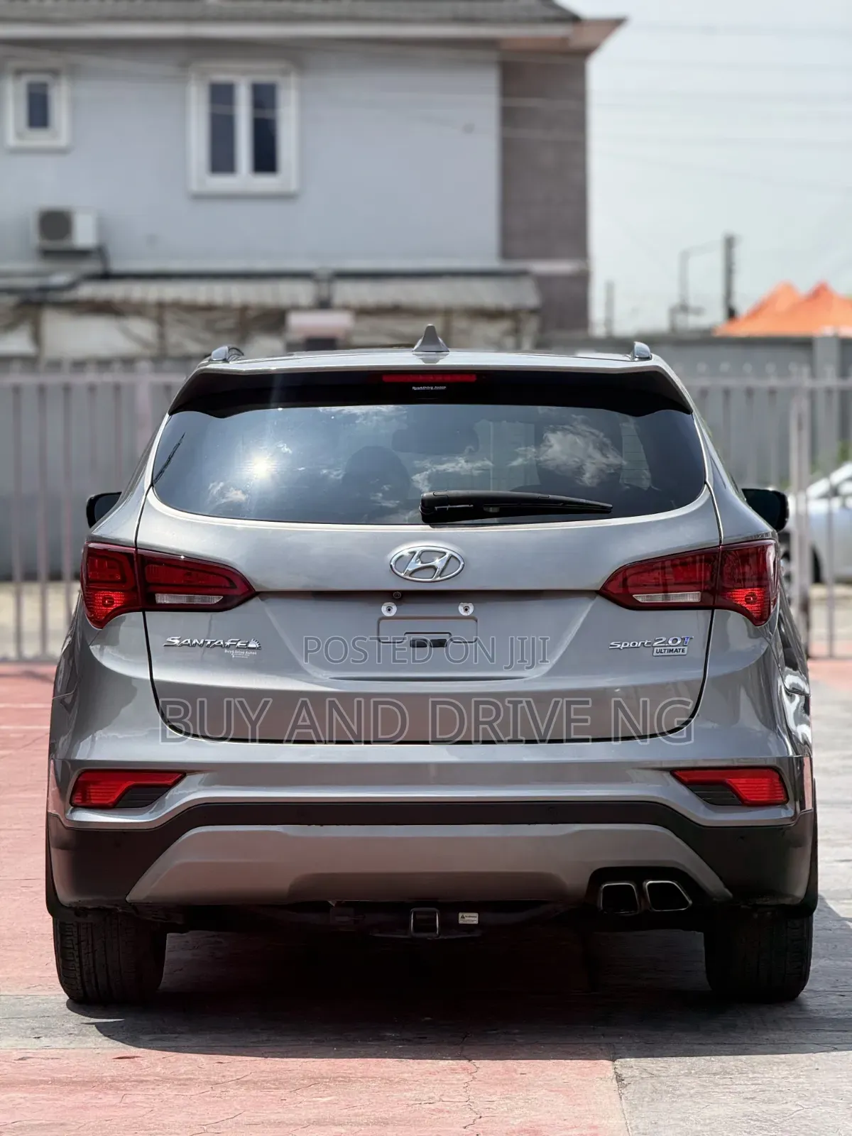 Hyundai Santa Fe SE AWD 2016 Gray
