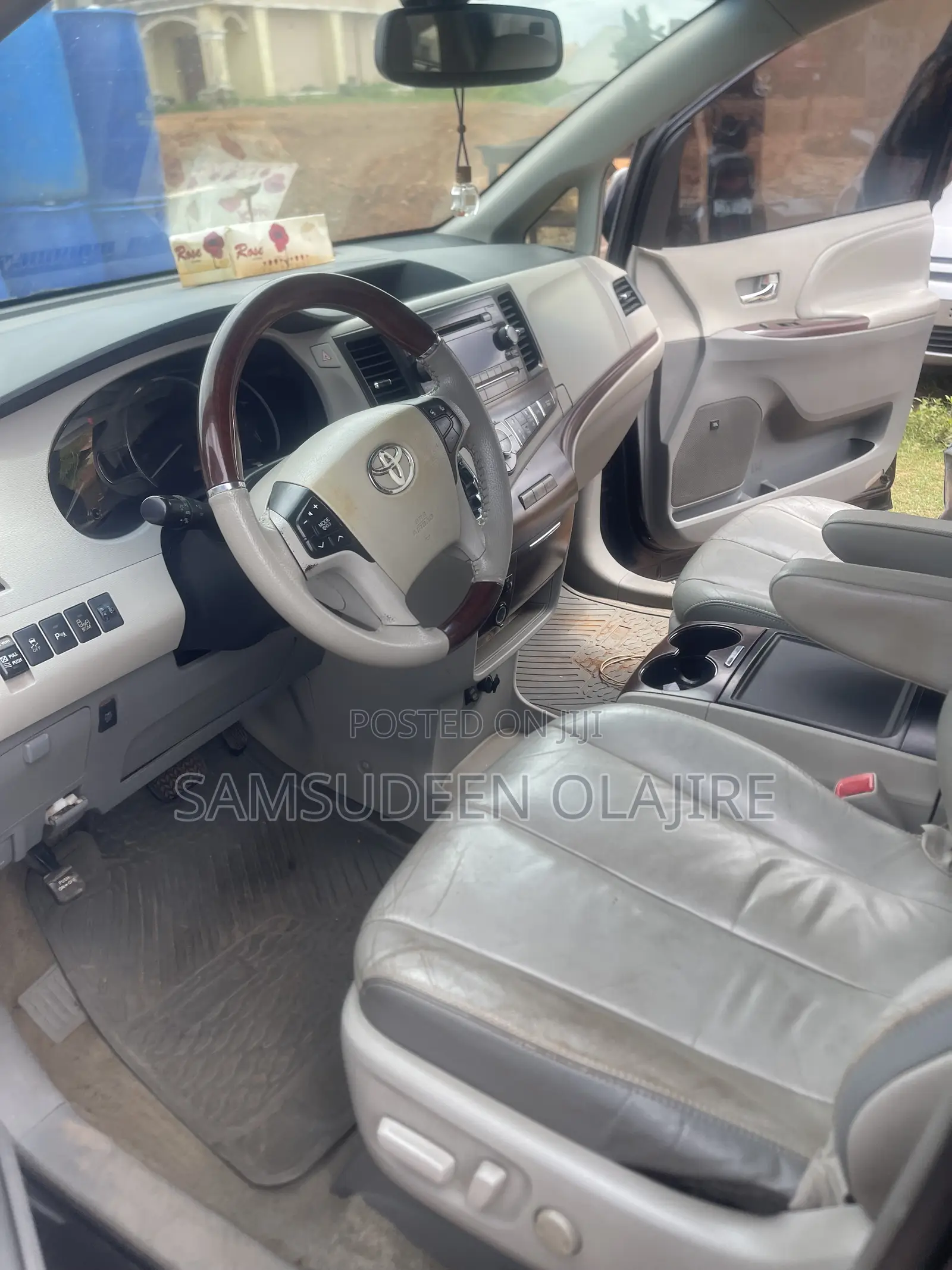 Toyota Sienna XLE 8 Passenger 2012 Black