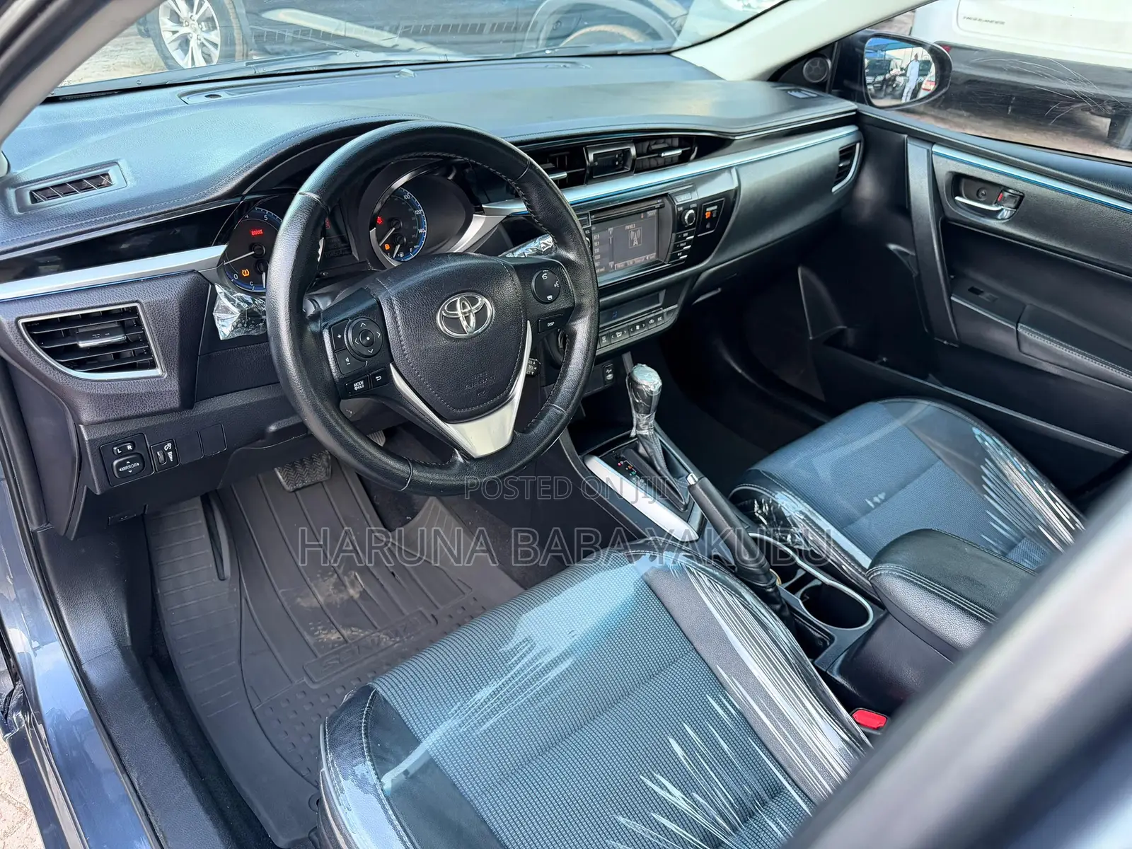 Toyota Corolla S 4dr Sedan (1.8L 4cyl CVT) 2014 Gray