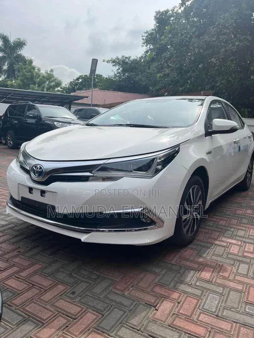 Toyota Corolla 2016 White